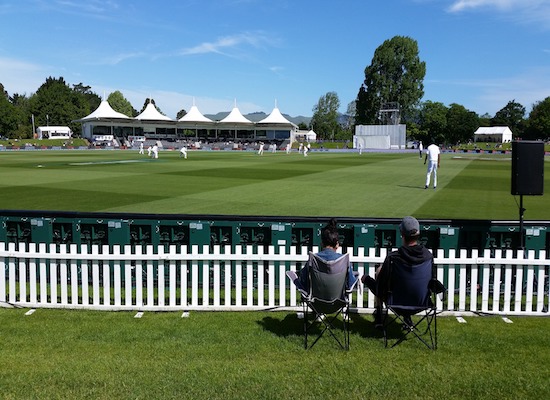 Tideford get into good position before rain sets in