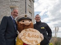 Biscuits raise £8k for RNLI