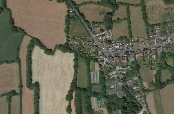 Permission for couple to live on agricultural site