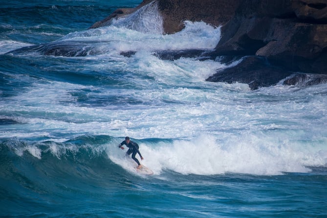 The surf report and weather forecast for this weekend 