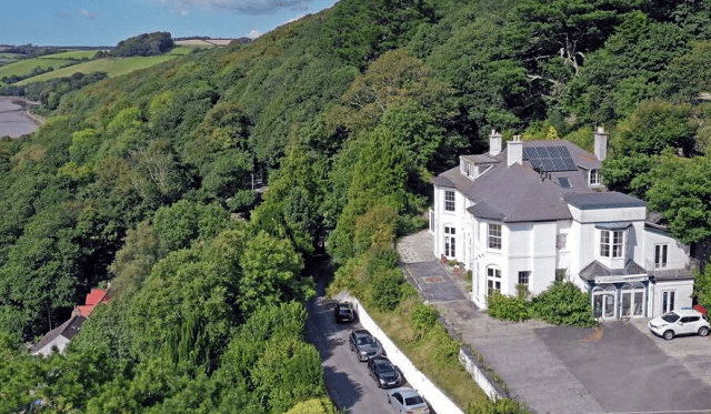 Looe hotels sold after standing empty over summer