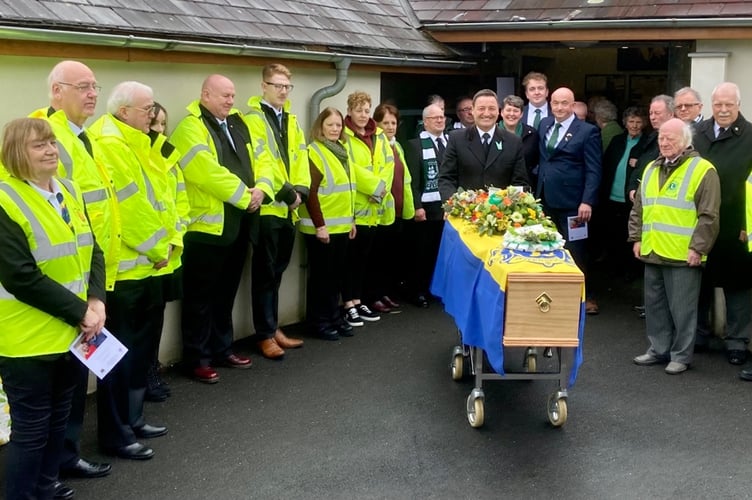 CALLINGTON Lions formed a guard of honour for the funeral procession of founder Lions member Terry Burnard 