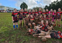 Liskeard-Looe girls rugby club say thank you to town council 