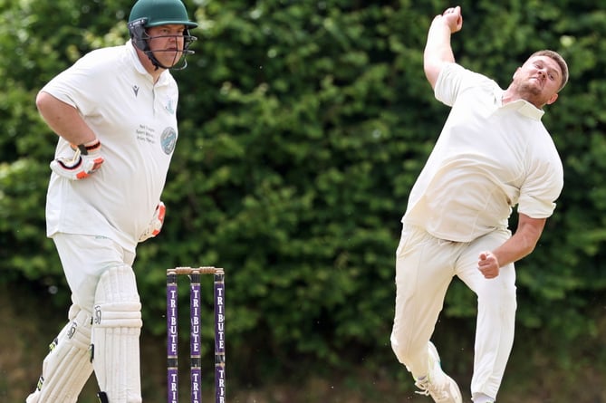 Luckett bowler Leion Cole, who took the key wicket of the hard-hitting George Oakley, bowls during their Division Three East clash with Roche Seconds at Chapel Field on Saturday. Picture: Glen Rogers