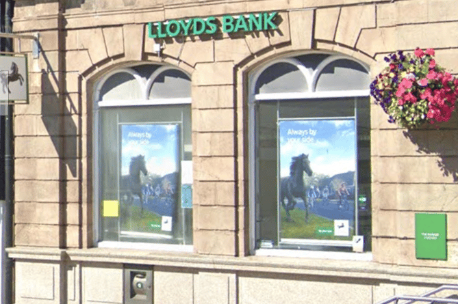 Lloyds bank in Liskeard will close in February 2025