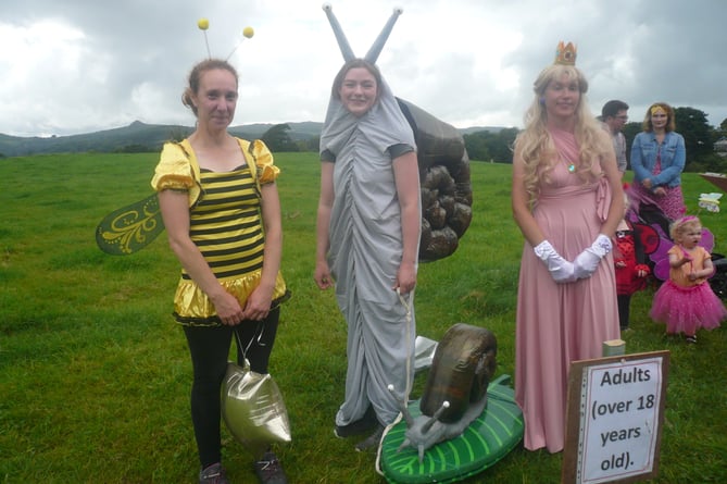 Mel Kilby, Harriet Stephens and Abi Davy in the adults (over 18 years old) group