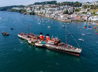 Thousands greet historic steamship Waverley