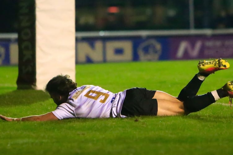 Scrum-half Dan Hiscocks scores the Pirates' third try which reduced the deficit to 11 points. Picture: Brian Tempest