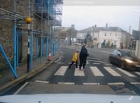 Near miss on Liskeard zebra crossing as driver fails to stop