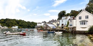 Property in enviable waterside location is up for auction