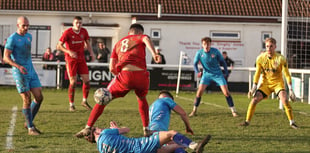 Saltash beaten in controversial clash at play-off chasing Barnstaple