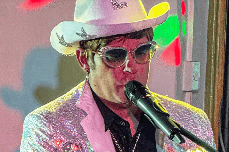 Lee Quinney performs his Elton John 'Rocketman' show at the Hannafore Point Hotel in aid of Looe RNLI 